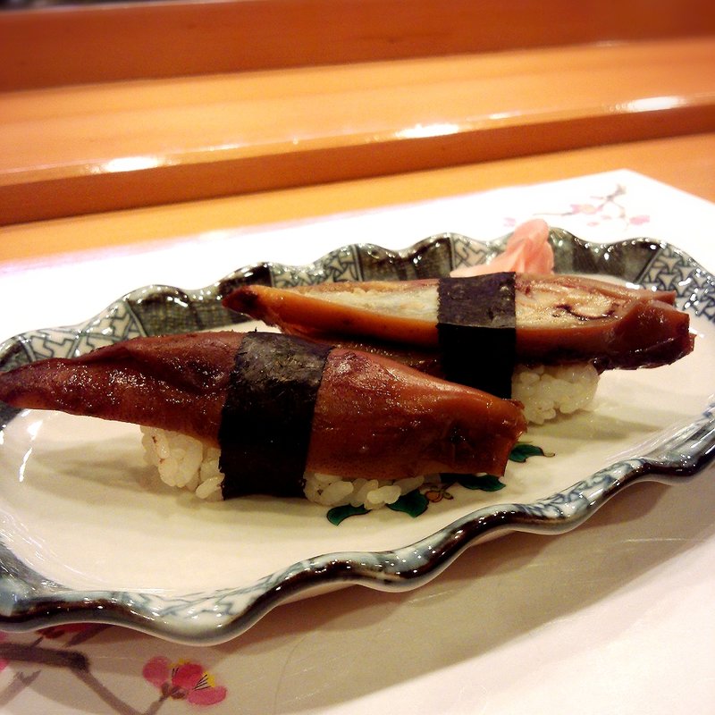 子持ちヤリイカの握り(滝野川 金寿司)