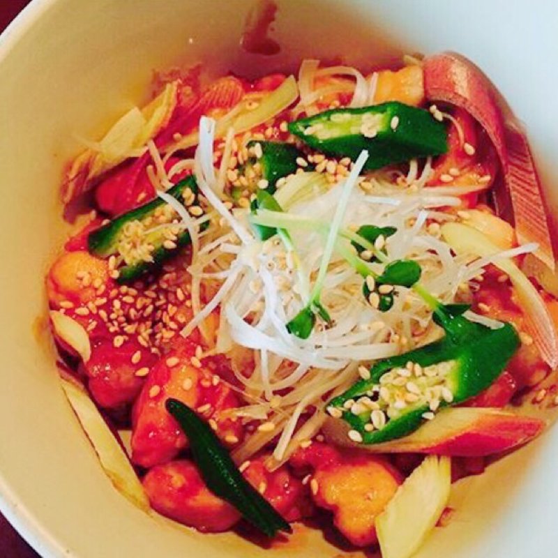 焼き鳥丼(カフェ・ロッタ （Cafe Lotta）)