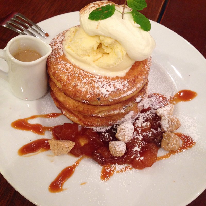 マンスリーパンケーキ(カフェ＆ブックス ビブリオテーク 大阪・梅田 （café & books bibliotheque）)