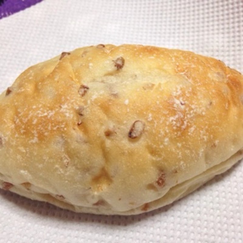 ライ麦パン(BAKERY KONパン)