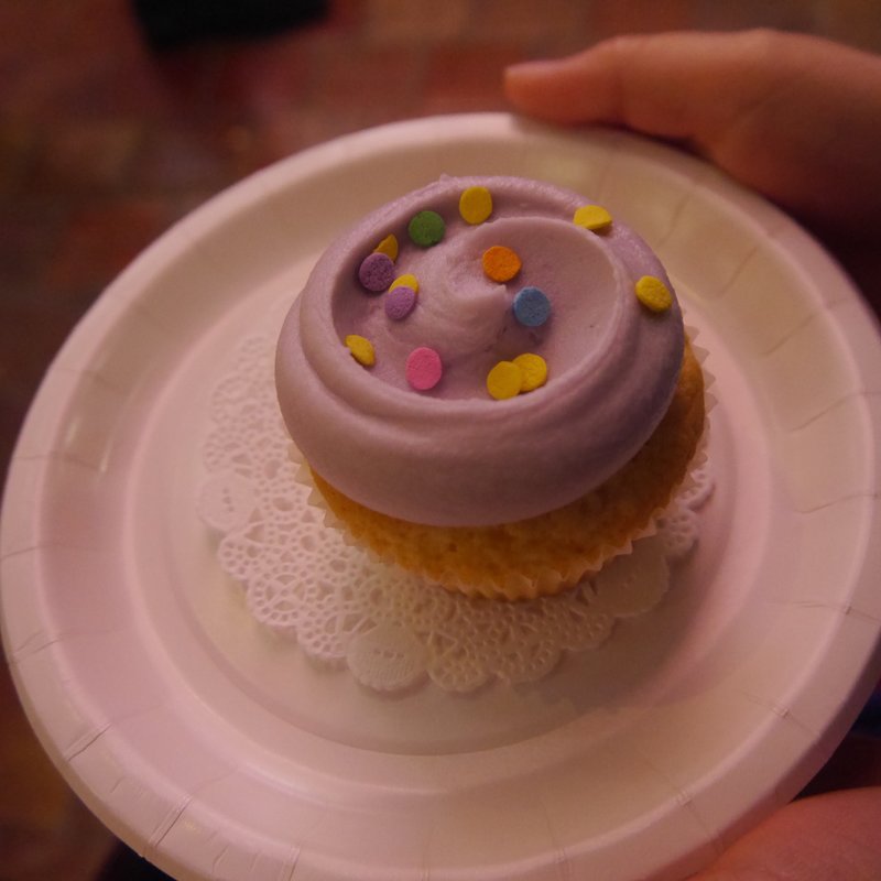 バニラカップケーキ(マグノリアベーカリー表参道)