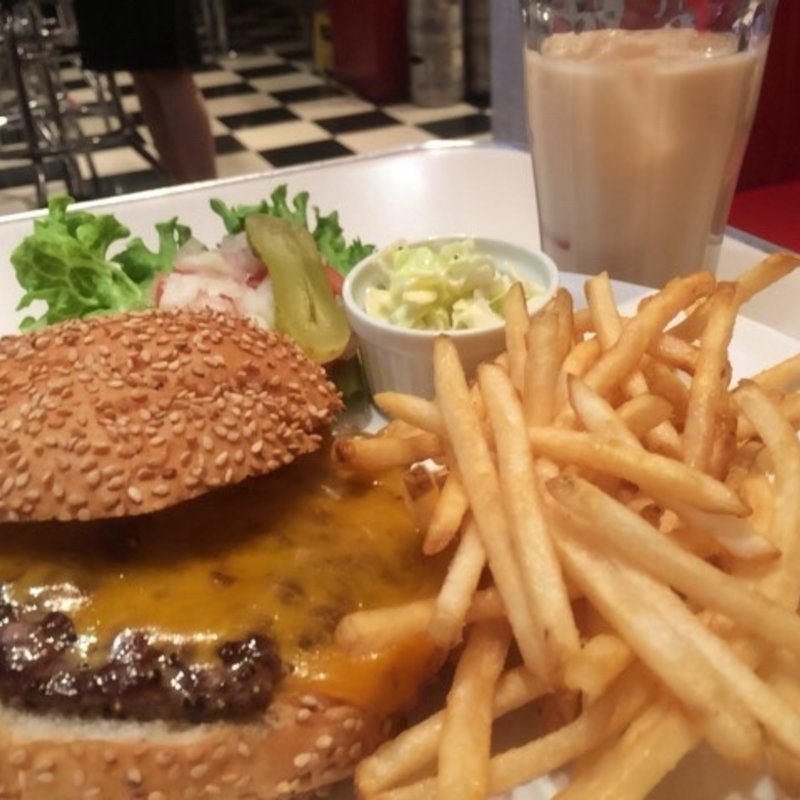 チーズバーガー(SUNNY DINER（サニーダイナー）ルミネ店)