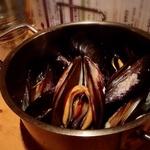国産ムール貝の白ワイン蒸し regular(ビストロ オオカミ )