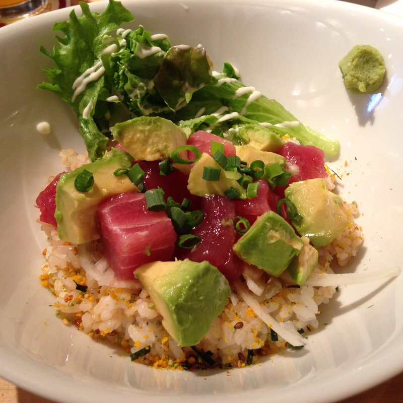 マグロとアボカドのライスボウル(アロハテーブル 中目黒)