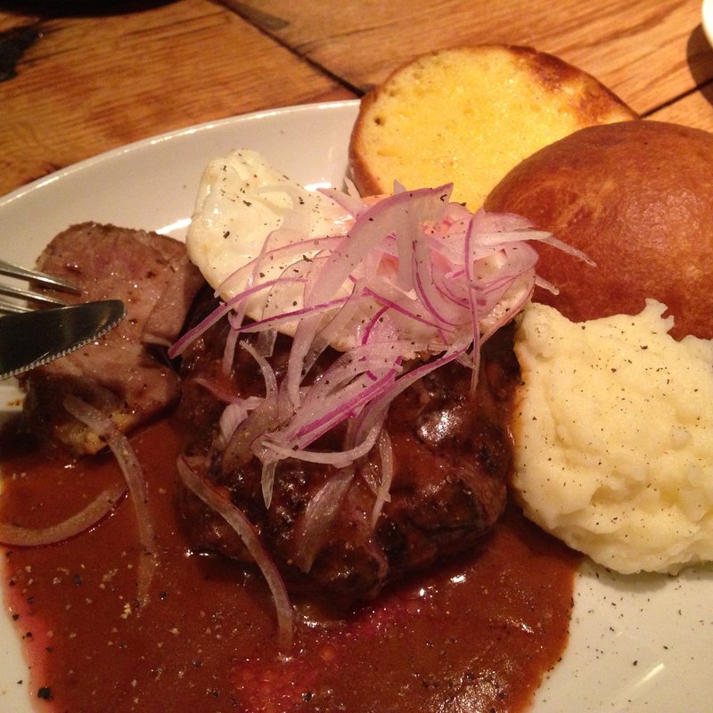 イベリコ豚のハンバーグ(ラシーヌ)