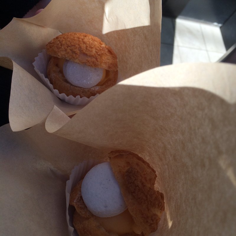 シュークリーム(プティ ボノ （Petit Bonheur）)