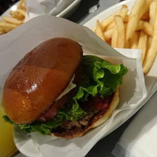 バジル＆トマトバーガー(the third burger)