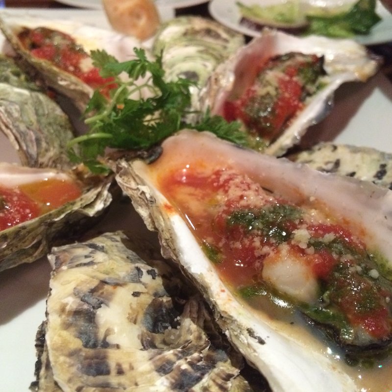 牡蠣のオーブン焼き～トマトバジル～(金のイタリアン )