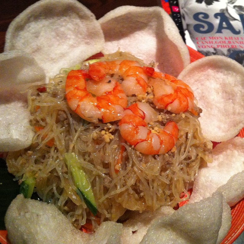 ピリ辛春雨とエビ&そぼろのサラダ(サイゴンカフェ 鈴鹿店 （SAIGON CAFE）)