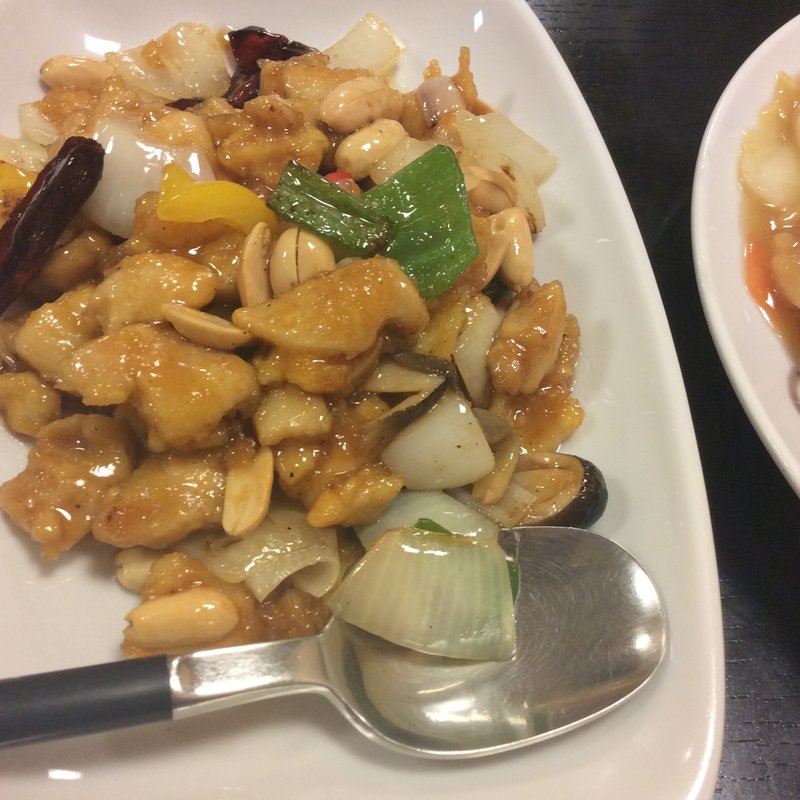 鶏のナッツ炒め(華祥)