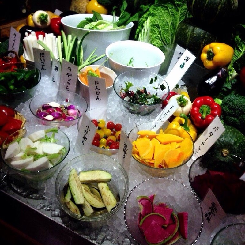 サラダバー(お野菜とワイン 美山cafe　梅三小路店)