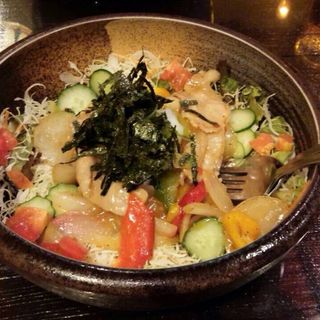 塩だれ肉のお野菜のどんぶり(cafe太陽ノ塔 本店)