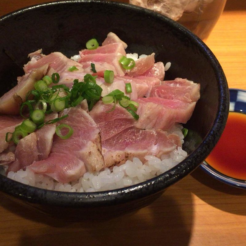 まぐろ大トロ炙り丼(まぐろのカリスマ )