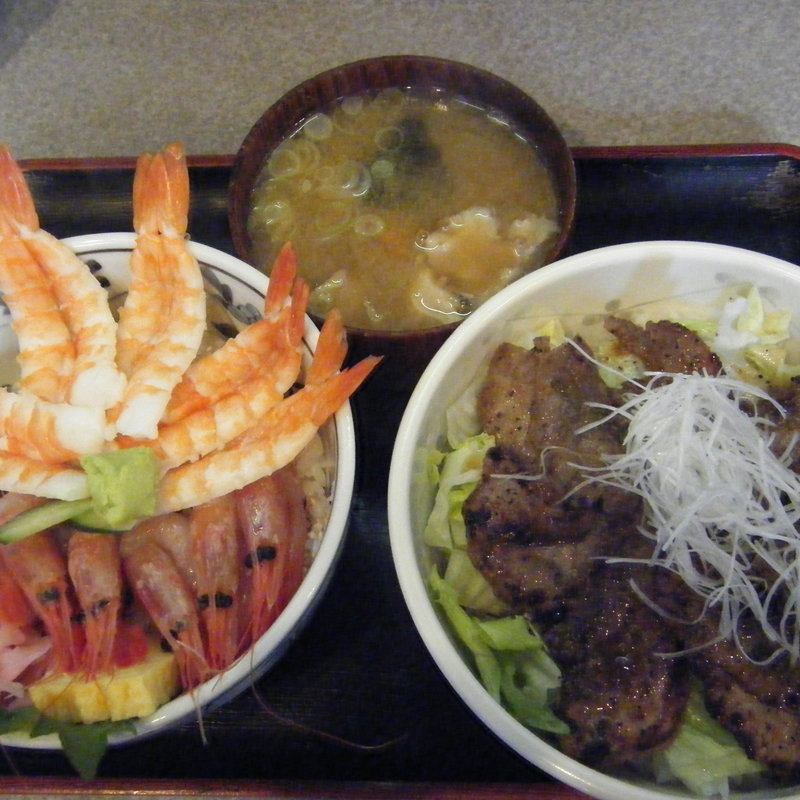 マグロほほ肉ステーキ丼(築地 どんぶり市場)