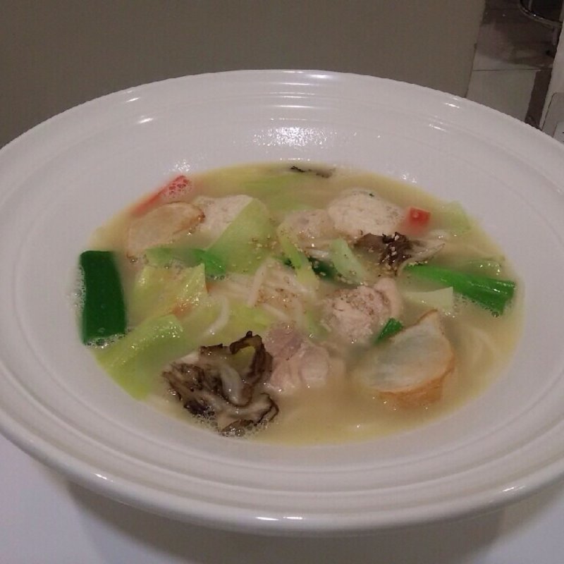 水炊き仕立て但馬味鶏のおうどん(つるとんたん TOP CHEFS)