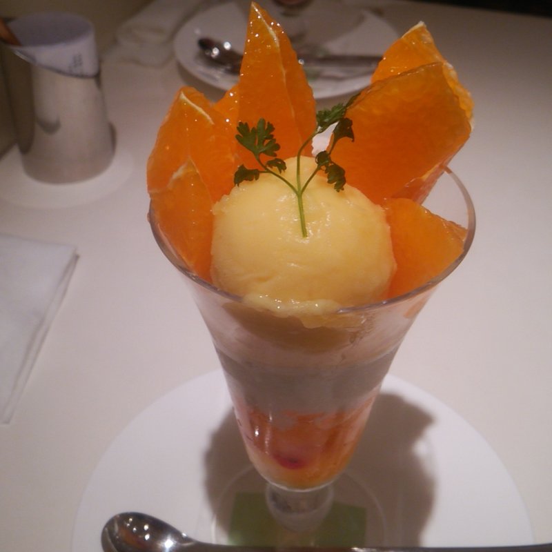 デコポンパフェ(千疋屋総本店 池袋西武店)