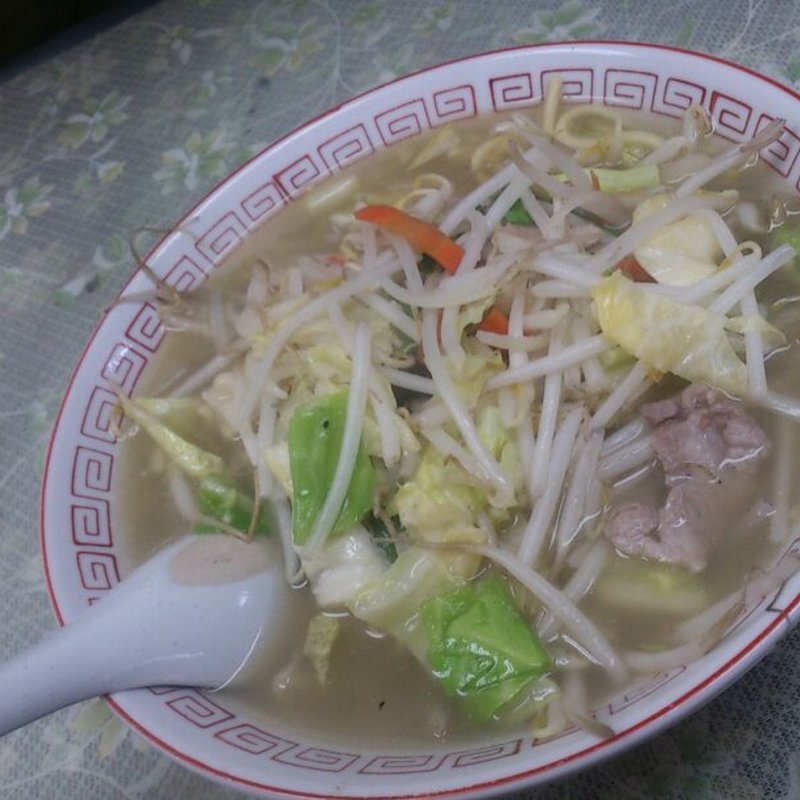 横浜タンメン(栄来軒 NOW （エイライケンナウ）)