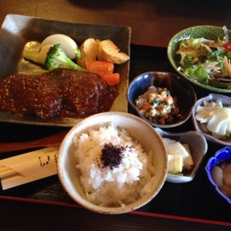 気まぐれ御膳(和風煮込みハンバーグシチュー)(かふぇぎゃらりー＆陶芸工房 八右衛門)