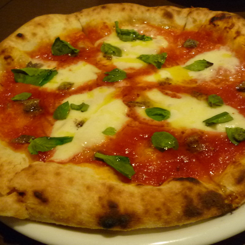 ピザマルガリータ(四川麻婆 天天酒家 なんば西店)