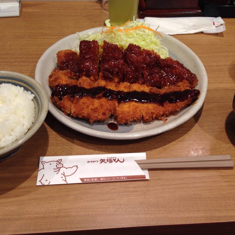 わらじとんかつ定食(矢場とん 東京駅グランルーフ店 )