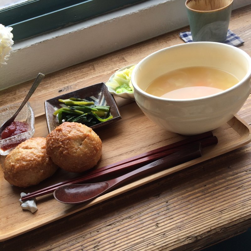 スープとパンのセット(ju-tou)