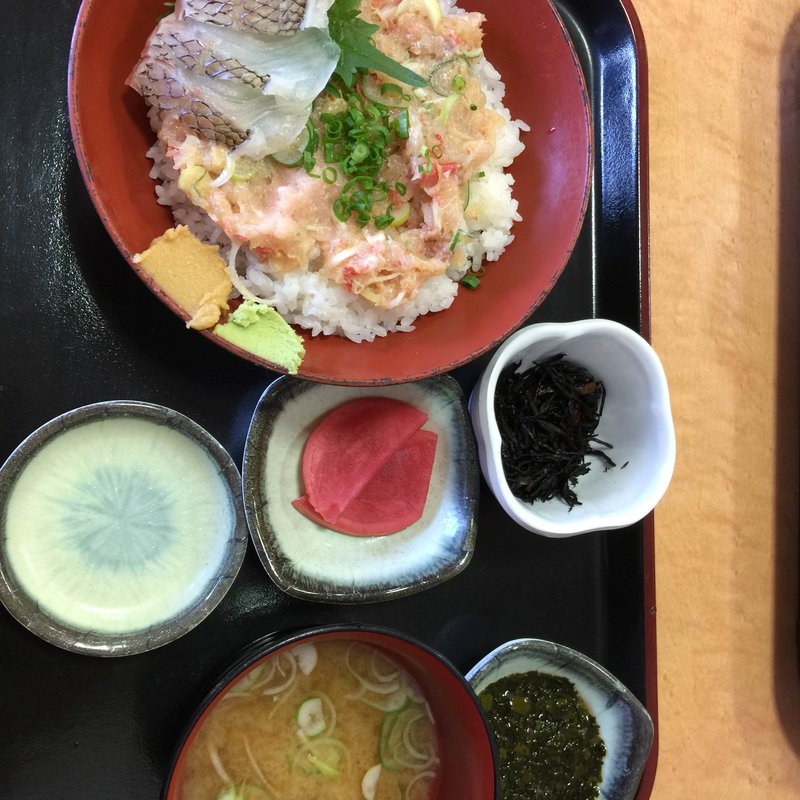 金目なめろう丼(漁師料理たてやま)