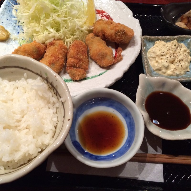 牡蠣フライ定食(青山和乃匠)