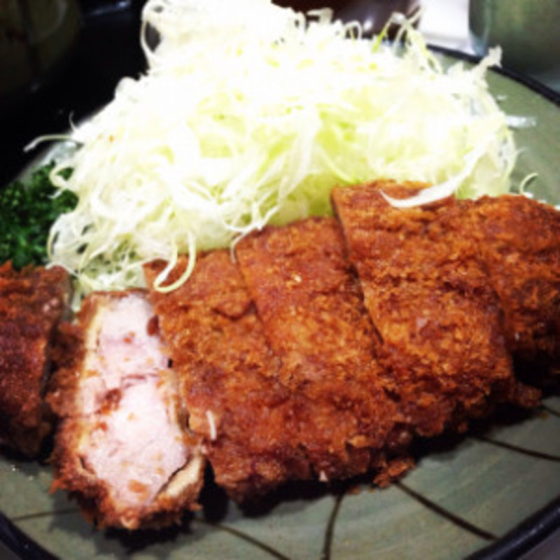 とんかつ定食(豚珍館 （とんちんかん）)