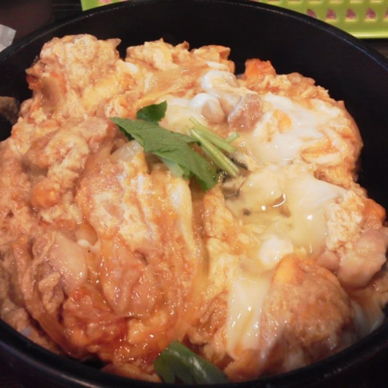 名物親子丼(とり屋)