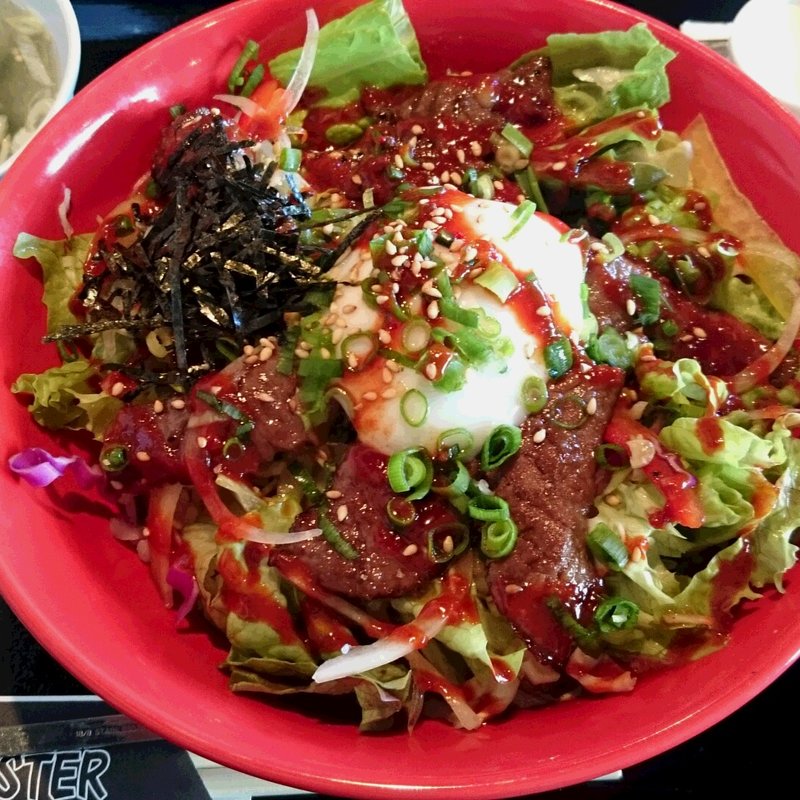 カルビ丼(焼き肉 BEEF MASTER)