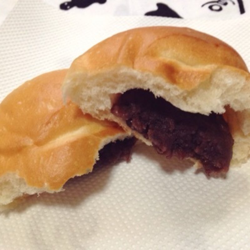 小倉あんぱん(ミハシベーカリー)