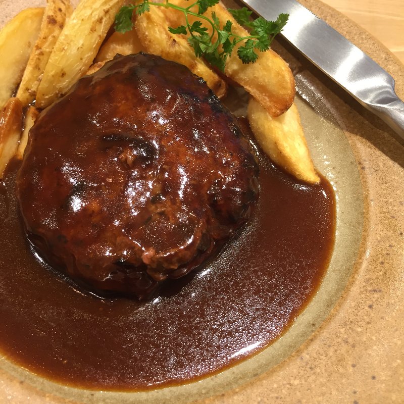 お肉屋さんのハンバーグ レギュラー200g(炭焼ステーキ・ハンバーグと元気野菜たち 森のロマン亭)