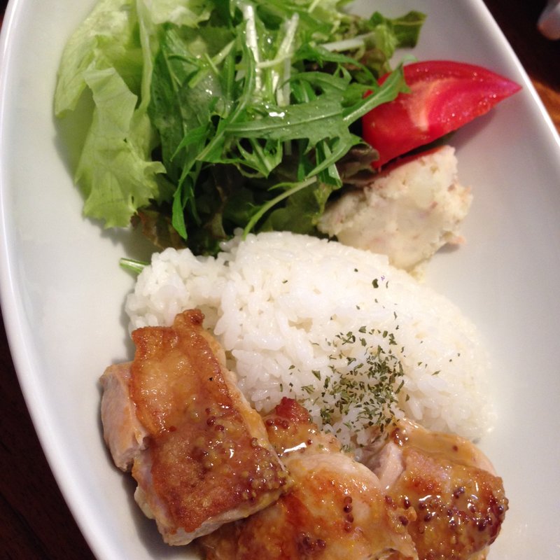 ランチ　チキンのはちみつマスタードソース(Kaede　カフェ)