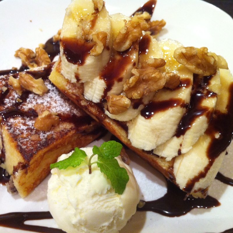 クルミとバナナのフレンチトースト(シュシュ)