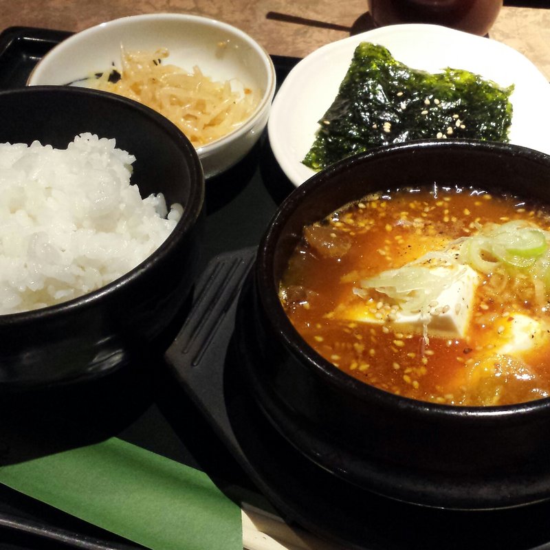 牛すじ煮込み定食（月替ランチ）(韓亭福味)