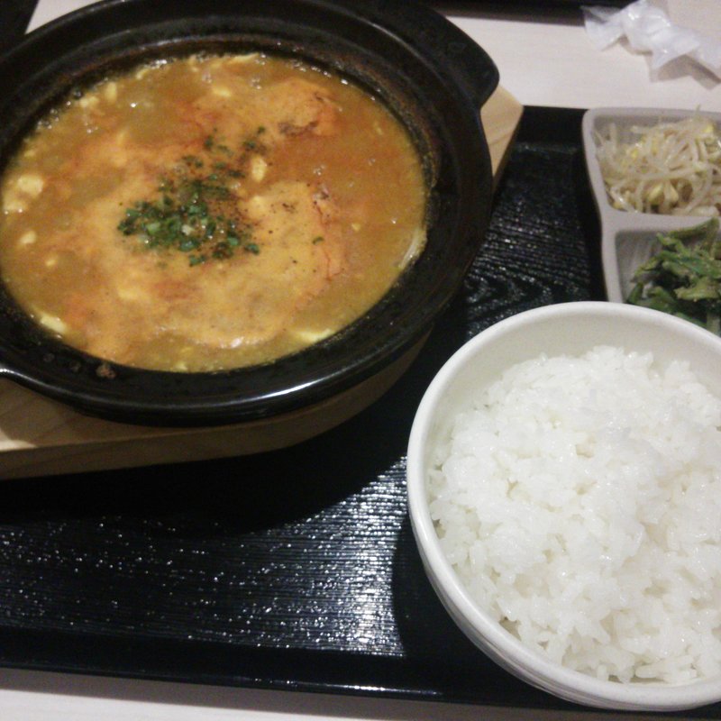 カレー純豆腐チゲセット(純豆腐専門店ゼスン食堂)