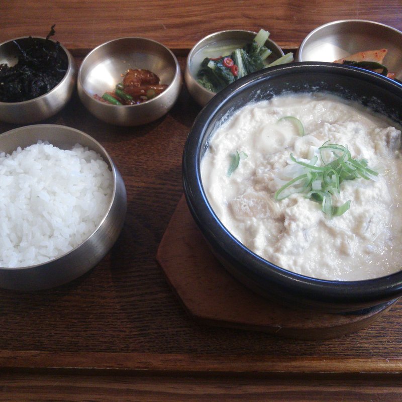 大豆チゲ（ビジチゲ）(カフェチョンハクトン)