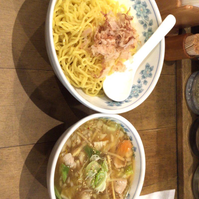 限定　春キャベツのつけ麺(しお丸)