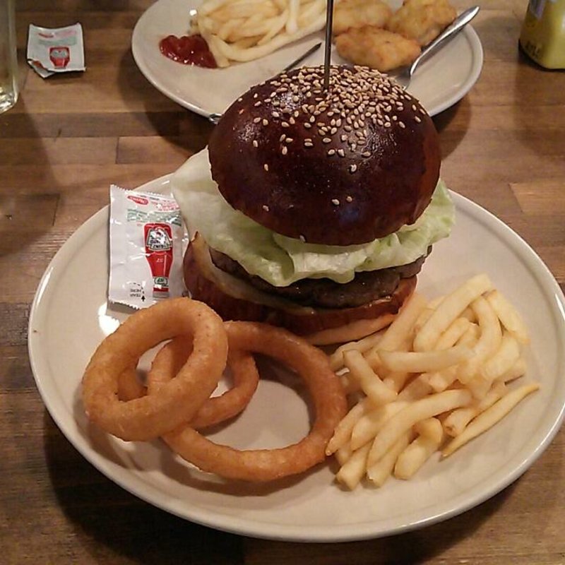 テリヤキバーガー+オニポテコンボ(ジューシー・オールスターズ ハングリーヘブン)