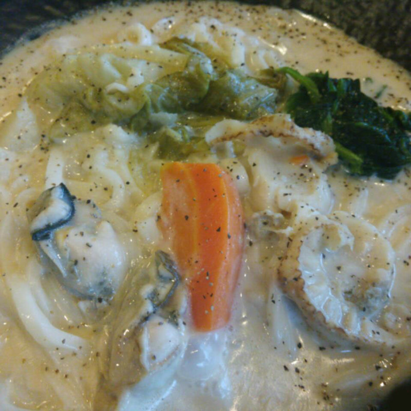 牡蠣とホタテのクリームうどん(へんこつ 東海店 )