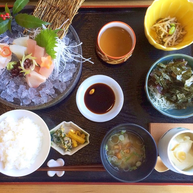 お刺身御膳(日本料理 h（アッカ）)