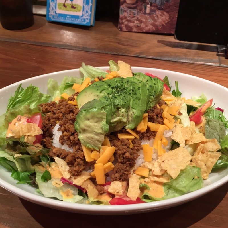 アボガドタコライス(ヴィレッジヴァンガードダイナー ルミネ横浜)