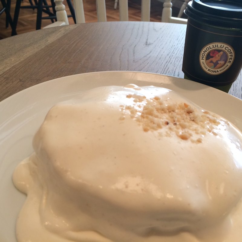 マカダミアンナッツクリームパンケーキ(ホノルルコーヒー 三宮店)