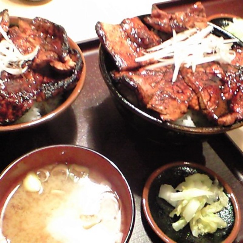 豚どん（肉3枚）(豚どん　白樺 とかち村富士見店)