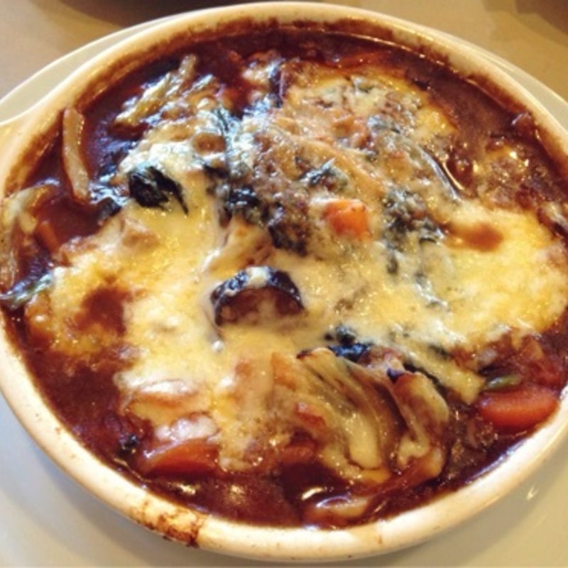 野菜たっぷり煮込みハンバーグ(ラ・ターヴォラ)