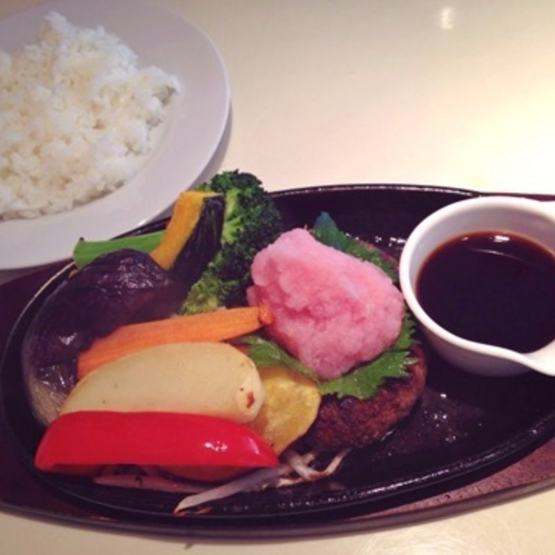 伊豆牛ハンバーグ 和風おろしポン酢(ファーナウ)