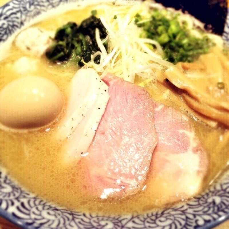 濃厚魚介らーめん(麺屋 一燈 （いっとう）)