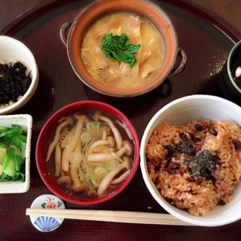 箱膳定食(YUWAERU（結わえる）蔵前 本店)