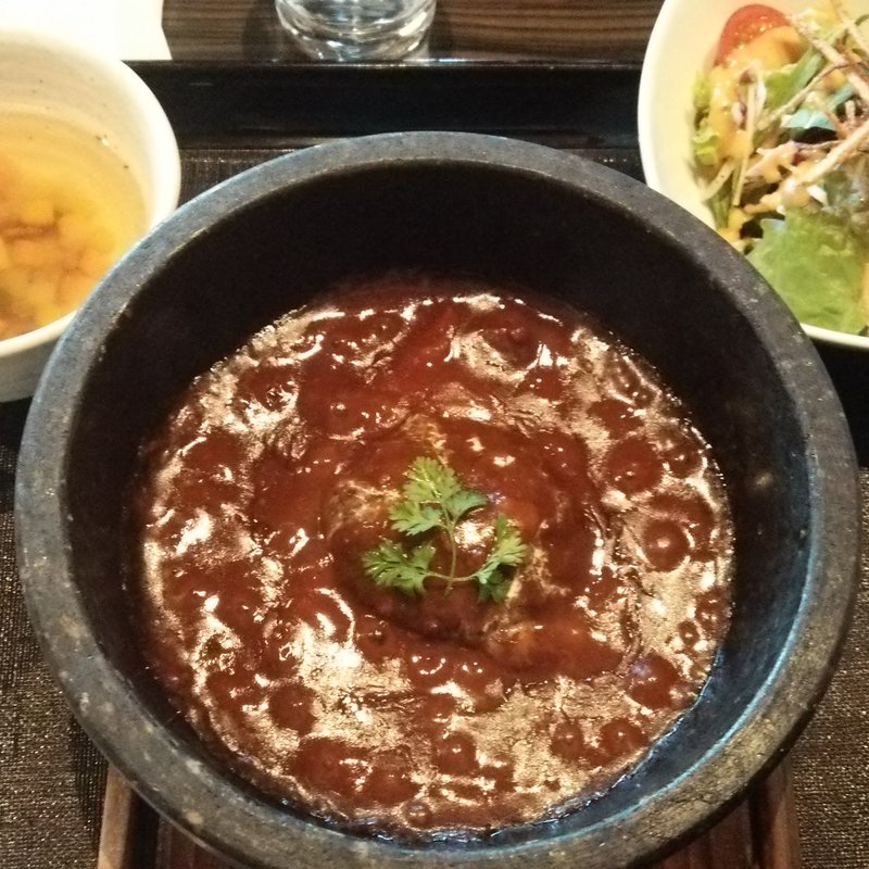 煮込みハンバーグランチセット(ARITA)