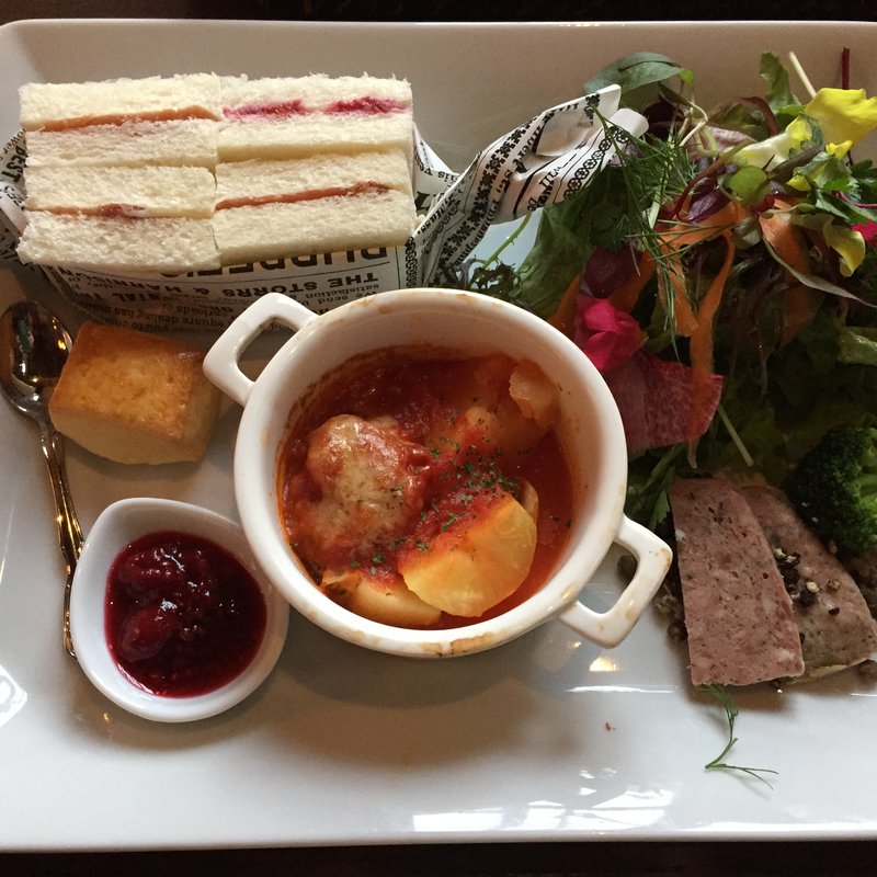 Caf?1894ガーデンプレートランチ (Cafe1894)